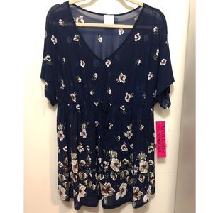 Siren & Lily maternity top